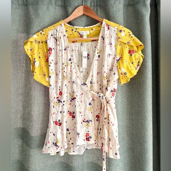 NWT Meadow Rue by Anthropologie Floral Wrap Blouse size 4 - Picture 3 of 7